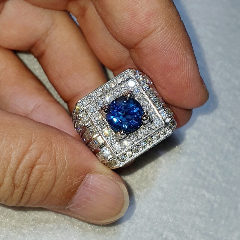 nhan-nam-vang-trang-full-xoan-da-chu-saphire-xanh-hero-thien-nhien-kiem-dinh-quoc-te-vip-nvn1003