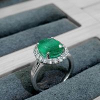 Nhẫn vàng trắng nữ đính đá emerald ( Ngọc lục bảo ) thiên nhiên cao cấp - NVĐQ1205