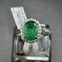 Nhẫn vàng trắng nữ cao cấp đá chủ Ngọc Lục Bảo(Emerald) viền tấm Kim Cương - NVĐQ1233