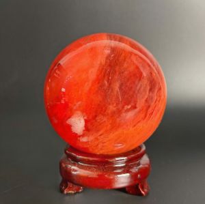 Quả cầu phong thủy đỏ thiên nhiên đá thủy tinh núi lửa ĐK:10cm - Hợp mệnh hỏa, thổ - QCPT1151
