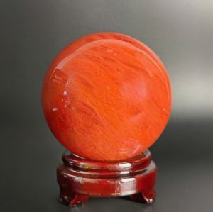 Quả cầu phong thủy đỏ thiên nhiên đá thủy tinh núi lửa ĐK:11,5cm - Hợp mệnh hỏa, thổ - QCPT1200