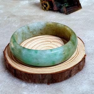 Vòng Tay Dạng Bản Liền Nguyên Khối Đá Cẩm Thạch A Thiên Nhiên Ni53 - 139VTD0014