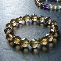 Vòng Tay Thạch Anh Khói Thiên Nhiên Size 12ly Mài Giác - TAK0001